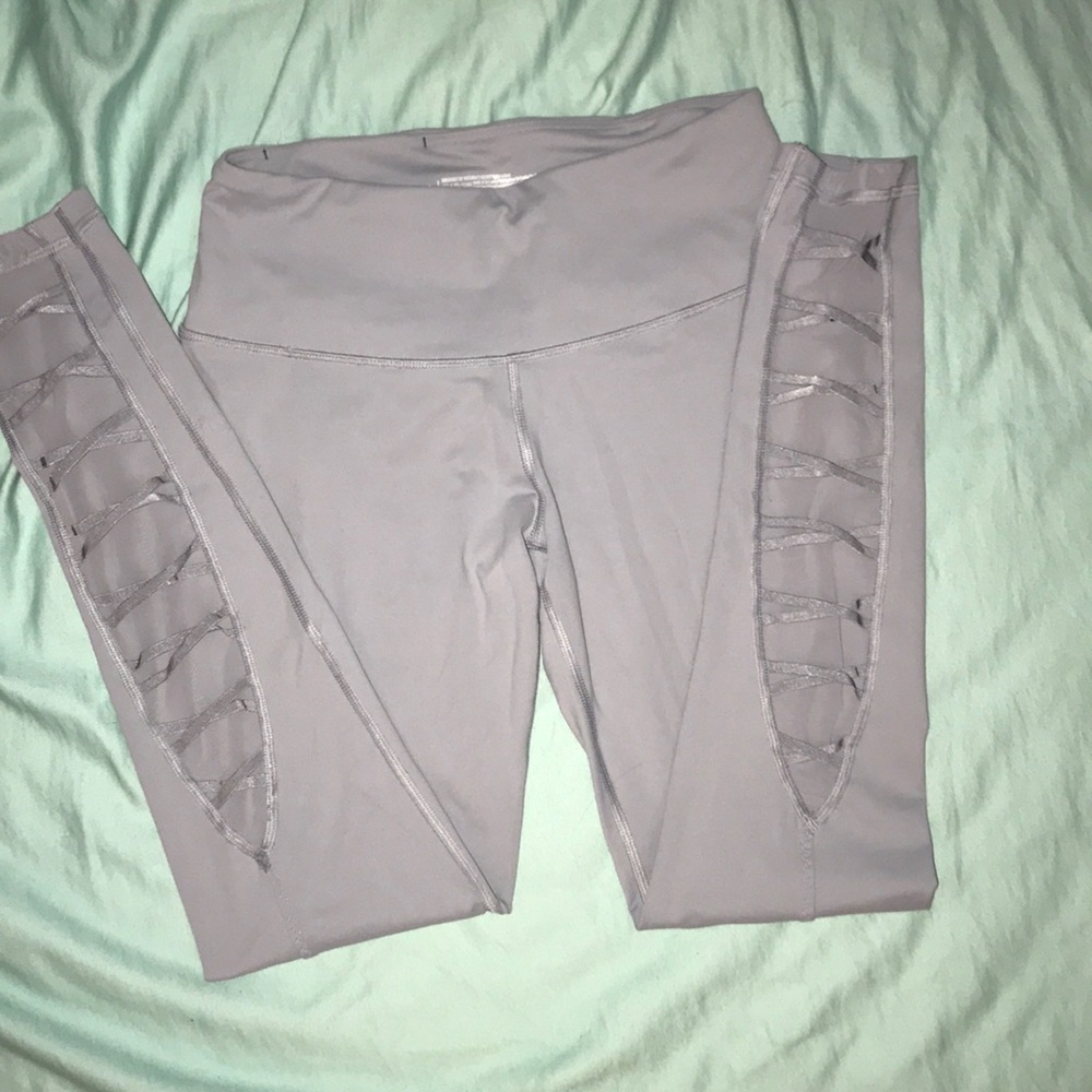 Light lilac barely worn Victoria Secret sport pant